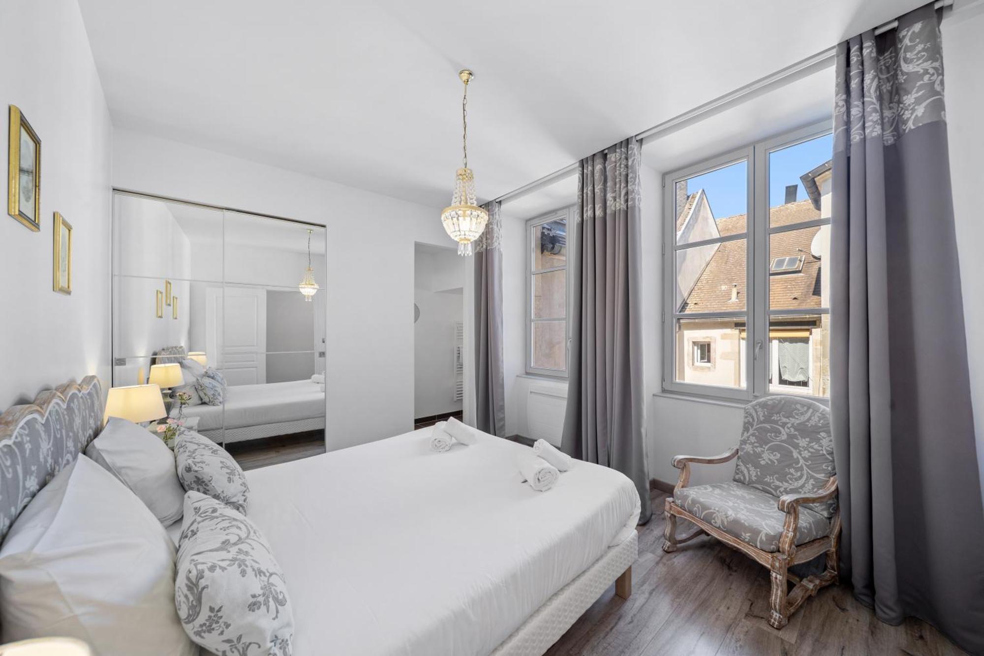 Le Beau Carnot - Appartement En Hypercentre De Beaune Beaune  Exterior photo